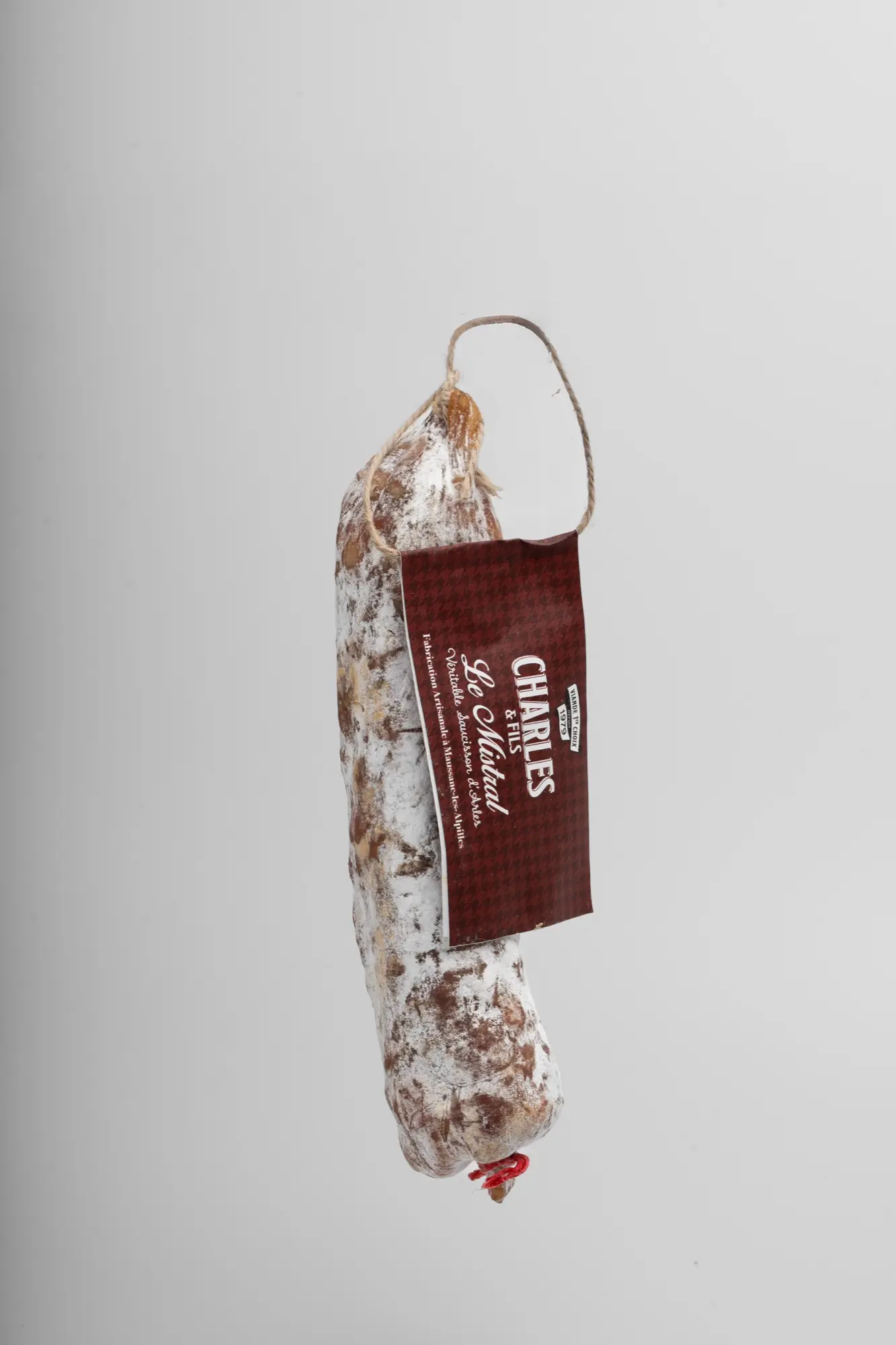 Packshot d'un saucisson artisanal, Boucherie Charles et Fils